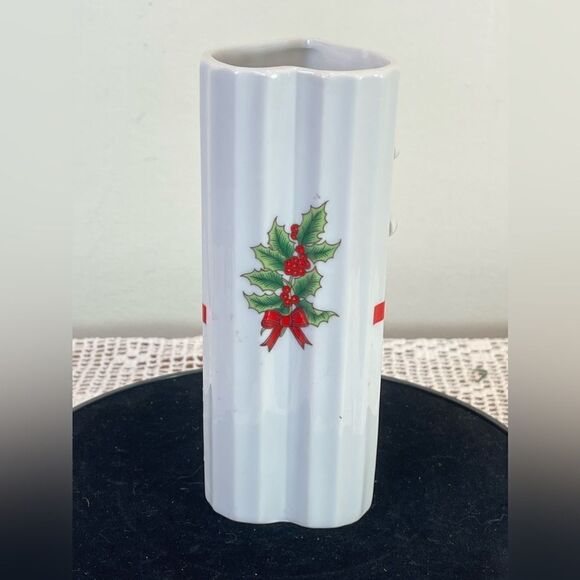 Vintage heart shaped Christmas vase || JAPAN | flying Santa on a candy cane vase - Picture 4 of 11